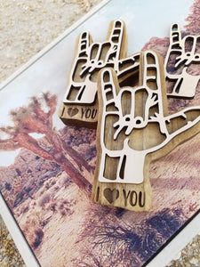 Customizable 'I Heart You' Hands