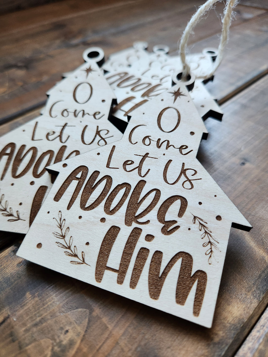 O Come Let Us Adore Him Ornament