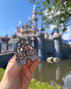 "Disneyland Castle" Pin/Magnet