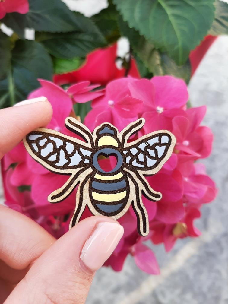 'Bee Happy' Pin/Magnet